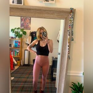 Aritzia TNA Chill Leggings